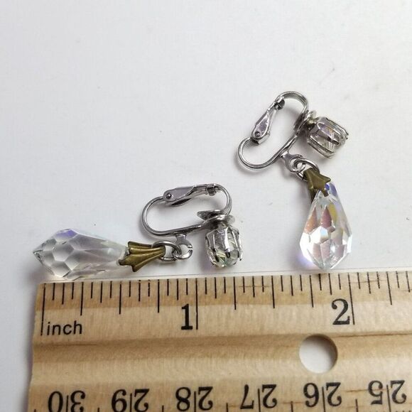 Vintage AB Faceted Glass Drop Dangle Clip On Earrings, Retro Sparkle, Estate - Picture 3 of 4